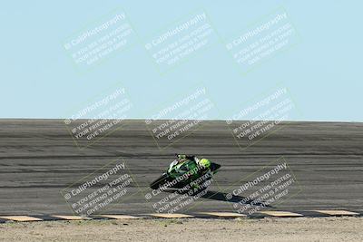 media/Jan-15-2026-Racers Edge (Thu) [[dfebeb70ab]]/3-B Group/Session 2 (Bowl Exit)/